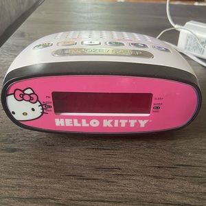 Hello Kitty AM/FM clock radio alarm clock with aux port